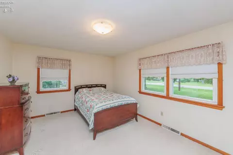 1087 N Pasadena Ave, Elyria, OH 44035 photo 24