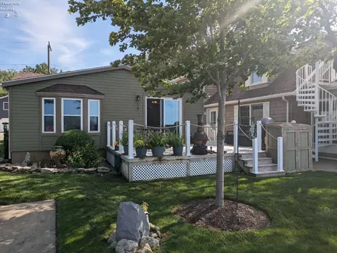 2020 E Fletcher Rd, Port Clinton, OH 43452