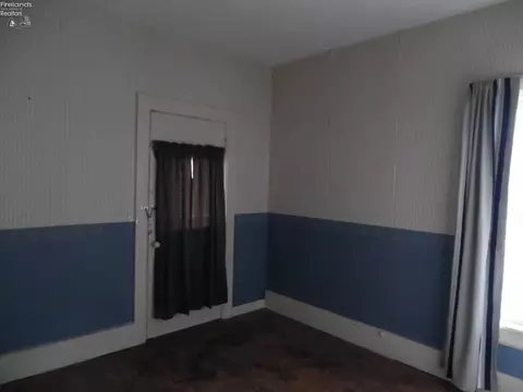 405 W Pearl St, Willard, OH 44890 photo 22