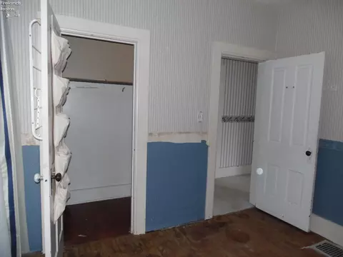 405 W Pearl St, Willard, OH 44890 photo 23