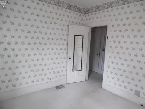 405 W Pearl St, Willard, OH 44890 photo 20