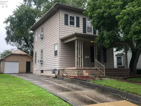 405 W Pearl St, Willard, OH 44890