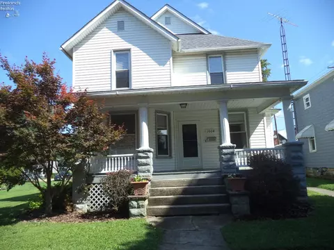 1004 Court St, Fremont, OH 43420