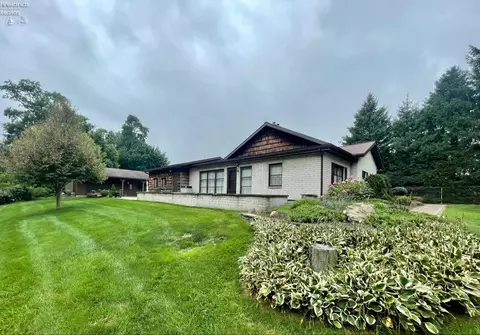 809 W Cole Rd, Fremont, OH 43420