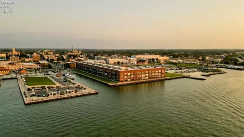 401 W Shoreline Dr #324, Sandusky, OH 44870