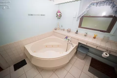8861 Leavitt Rd, Elyria, OH 44035 photo 15