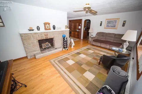 8861 Leavitt Rd, Elyria, OH 44035 photo 18