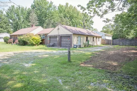 8861 Leavitt Rd, Elyria, OH 44035 photo 2