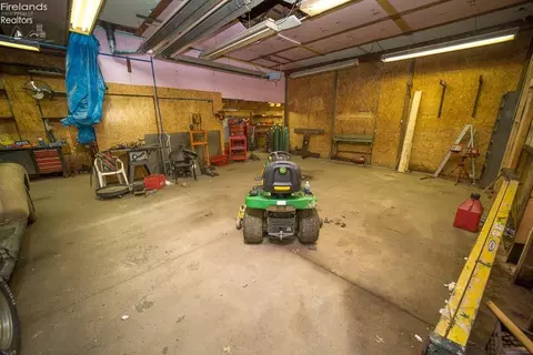8861 Leavitt Rd, Elyria, OH 44035 photo 54