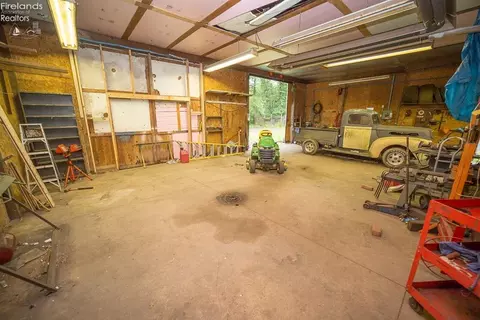 8861 Leavitt Rd, Elyria, OH 44035 photo 53
