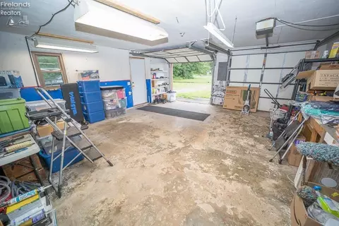 8861 Leavitt Rd, Elyria, OH 44035 photo 32