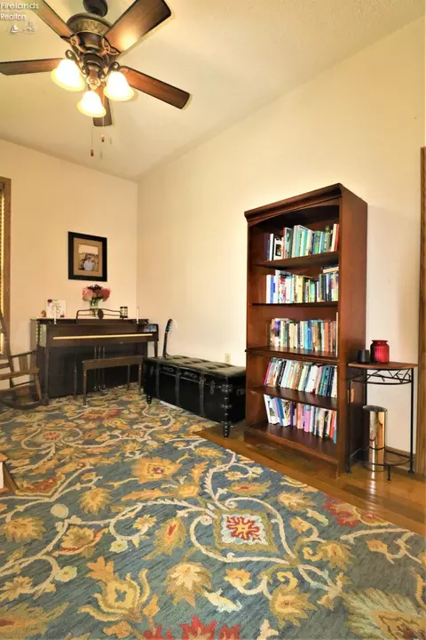 3572 S New State Rd, Willard, OH 44890 photo 11