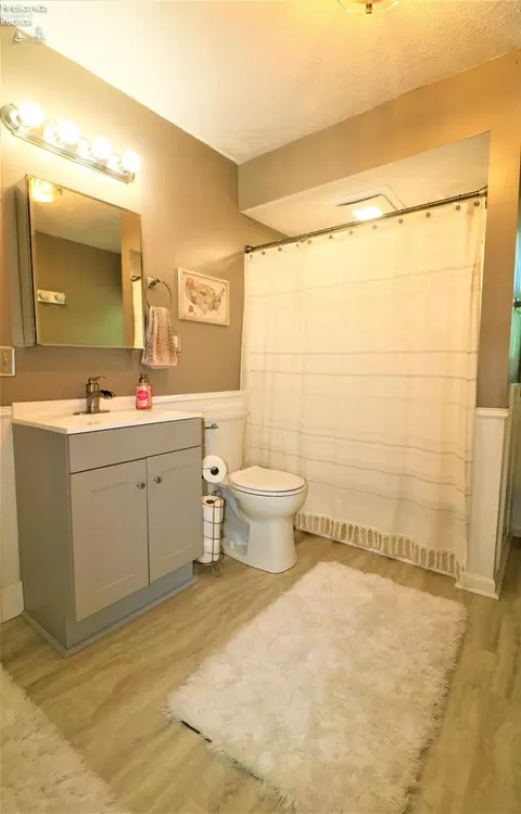 3572 S New State Rd, Willard, OH 44890 photo 9