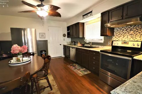 3572 S New State Rd, Willard, OH 44890 photo 8