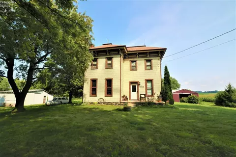 3572 S New State Rd, Willard, OH 44890