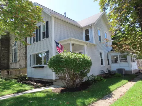 801 Wayne St, Sandusky, OH 44870