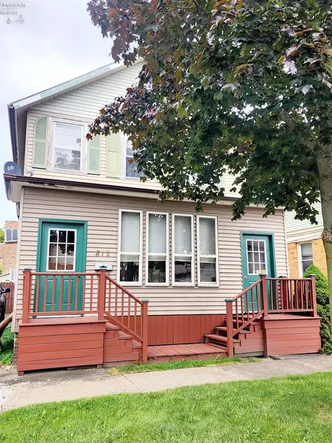 812 E Maple Ave, Sandusky, OH 44870