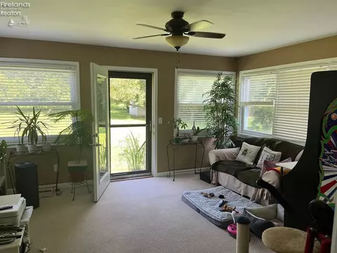 3013 Huron Avery Rd, Huron, OH 44839 photo 5