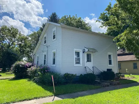 233 Elliot St, Fremont, OH 43420