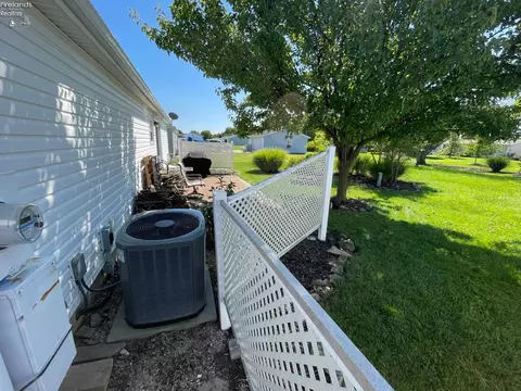 172 Spring Crest Dr, Marblehead, OH 43440 photo 22