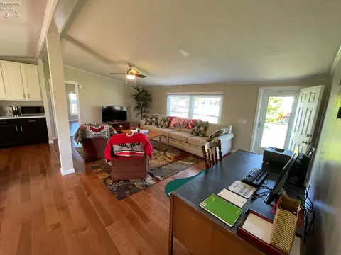172 Spring Crest Dr, Marblehead, OH 43440 photo 9