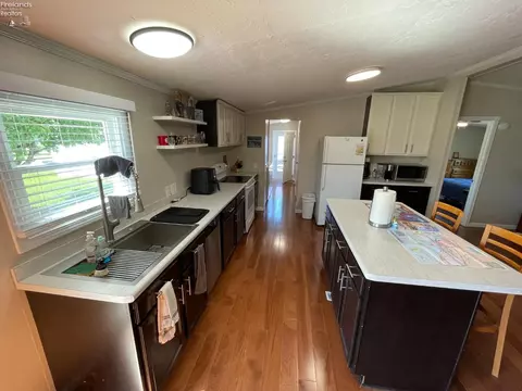 172 Spring Crest Dr, Marblehead, OH 43440 photo 11