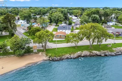 1405 Cherokee Trl, Sandusky, OH 44870
