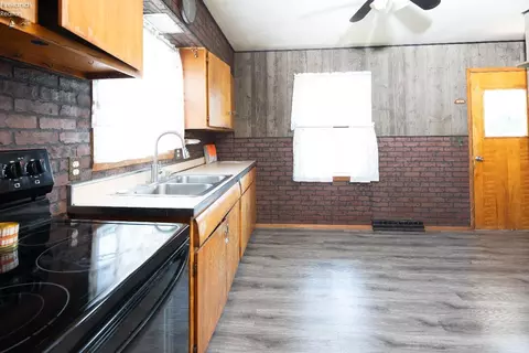 4137 Limerick Rd, Clyde, OH 43410 photo 8