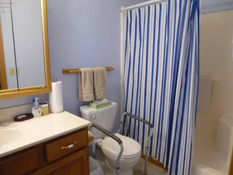 111 Leonard St, Willard, OH 44890 photo 11