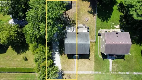 210 High St, Elyria, OH 44035 photo 7