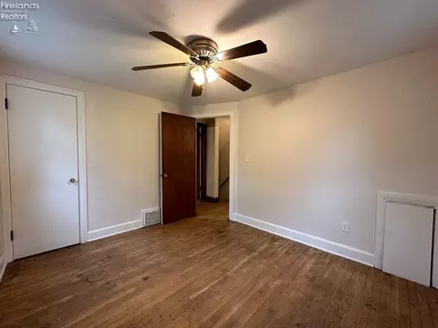 210 High St, Elyria, OH 44035 photo 39