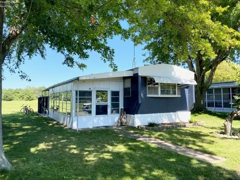 3575 NE Catawba Rd #41, Port Clinton, OH 43452