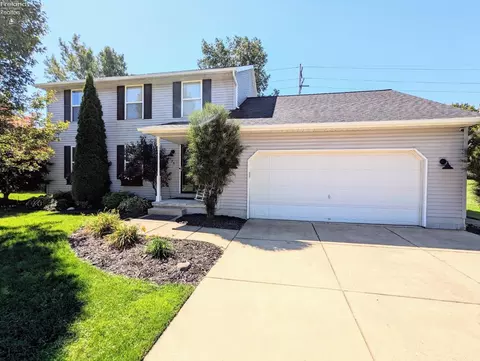 925 Glenview Dr, Huron, OH 44839