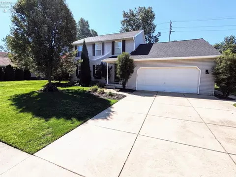 925 Glenview Dr, Huron, OH 44839 photo 2