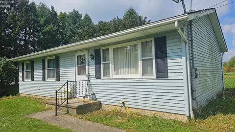 19038 Pitts Rd, Wellington, OH 44090