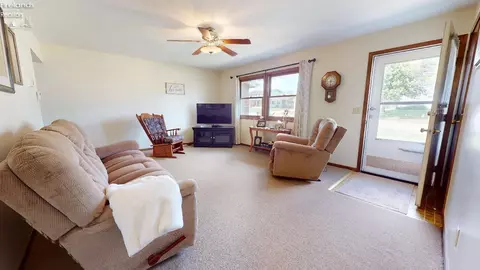515 Cottonwood Dr, Willard, OH 44890 photo 7