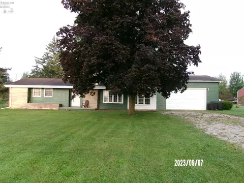 1140 S Sr 19, Oak Harbor, OH 43449