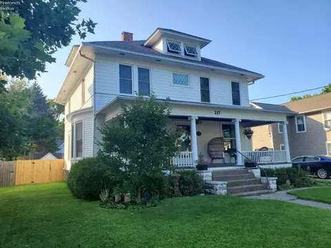 217 Center St, Huron, OH 44839 photo 10