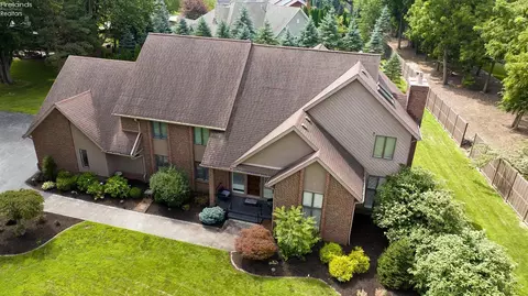 2208 Hull Rd, Sandusky, OH 44870