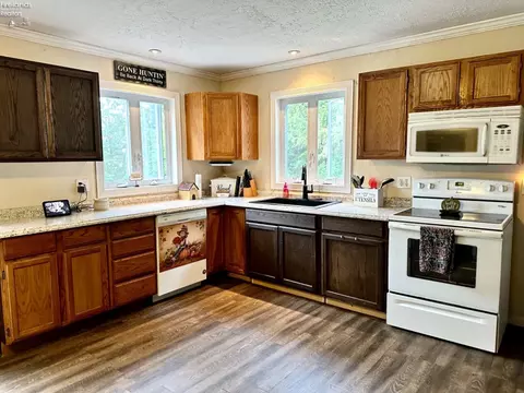 5516 St Rt 101, Clyde, OH 43410 photo 19
