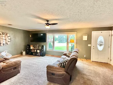 5516 St Rt 101, Clyde, OH 43410 photo 6