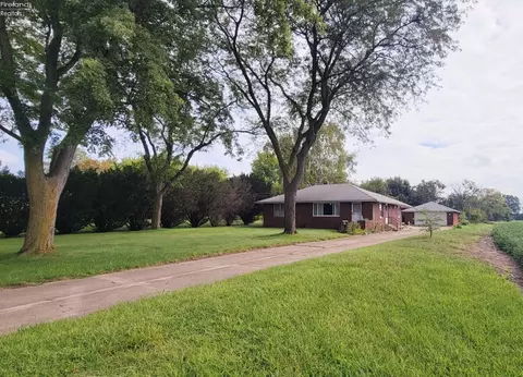 6416 Milan Rd, Sandusky, OH 44870