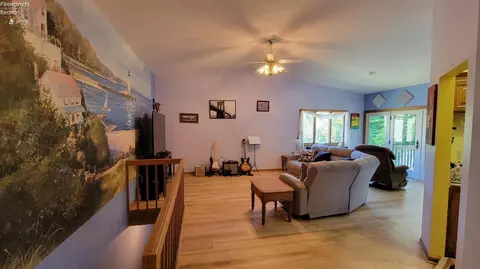 816 Elizabeth Dr, Huron, OH 44839 photo 9
