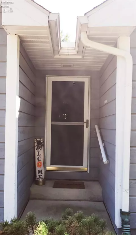 816 Elizabeth Dr, Huron, OH 44839 photo 3