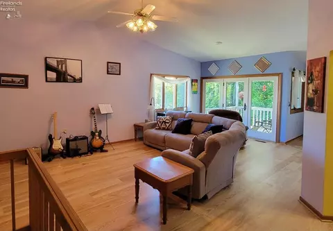 816 Elizabeth Dr, Huron, OH 44839 photo 7