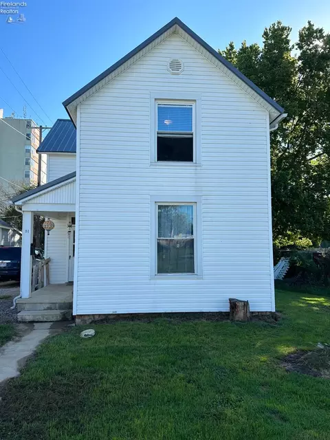 51 Saint Clair Street St, Tiffin, OH 44883