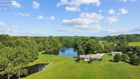 9604 Angling Rd, Wakeman, OH 44889