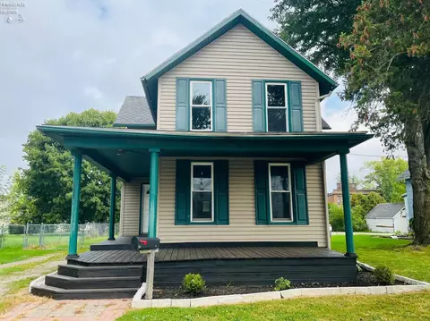 617 E Center St, Bellevue, OH 44811