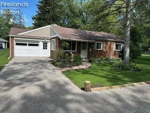 5834 Globe, Toledo, OH 43615
