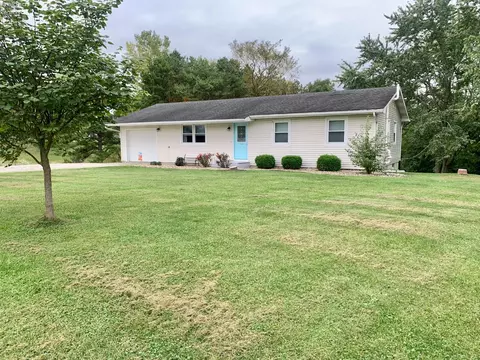 654 Holiday Dr, Willard, OH 44890 photo 1